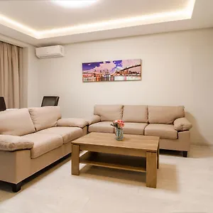 Amazing In The Center Of Apartment