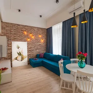 18 Sofievskaya Apartment