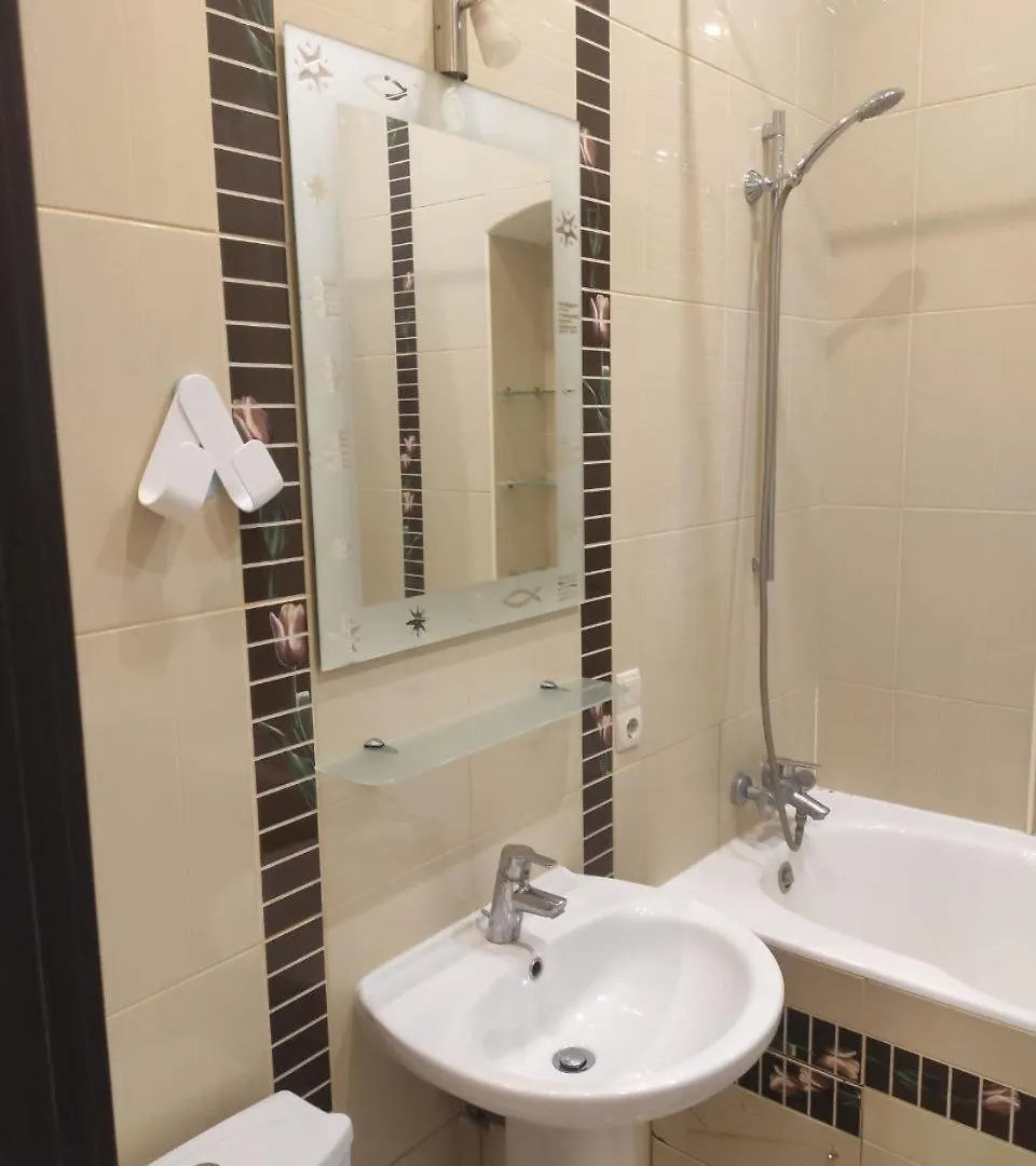 Apartment Апартаменти 3-Кімнатні В Центрі, Метро Театральна Kyiv